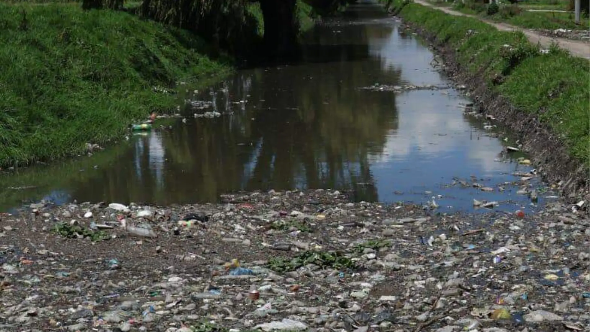 basura rio lerma